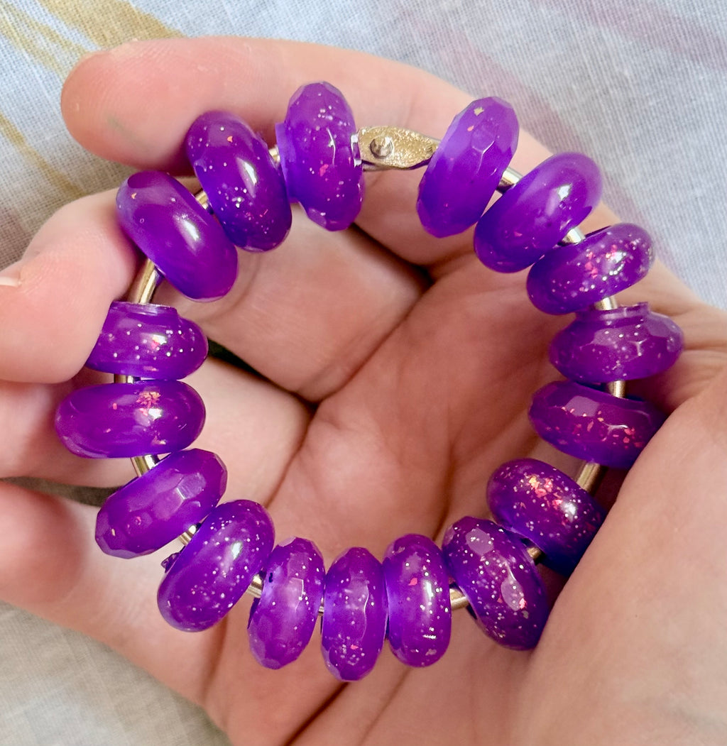 Sabrina (Colour Changing Beads)