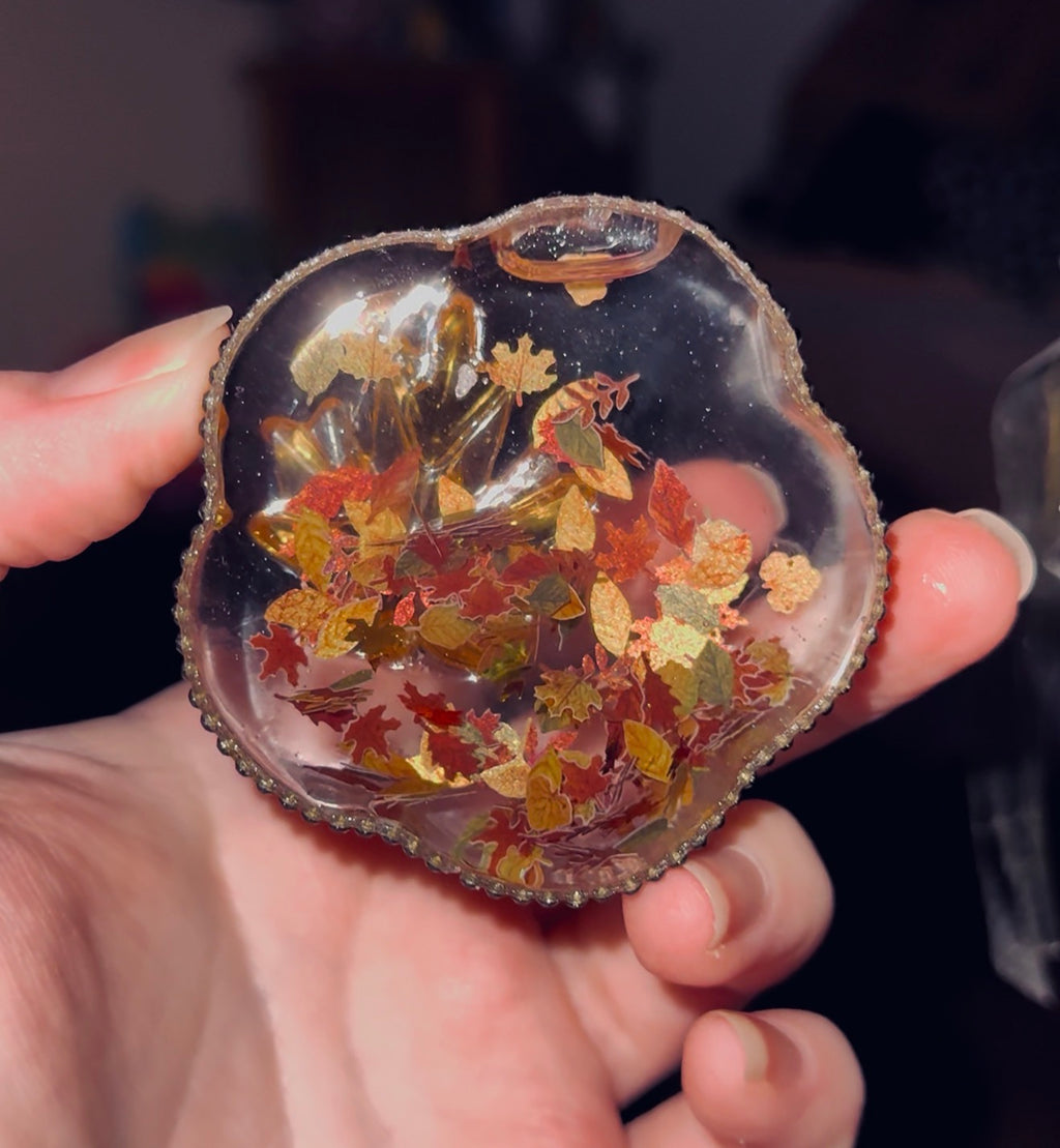 Falling Leaves (Pre Order)