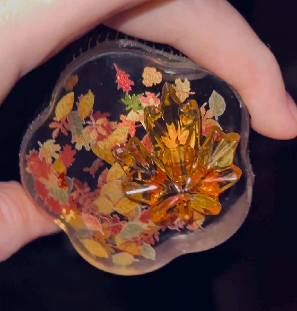 Falling Leaves (Pre Order)